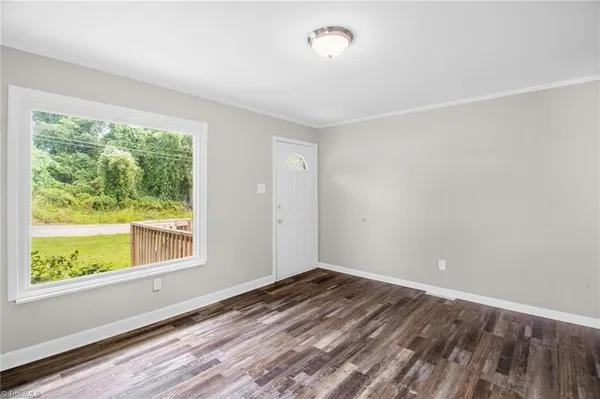 $1,200 | 305 Short Avenue, Madison, NC 27025