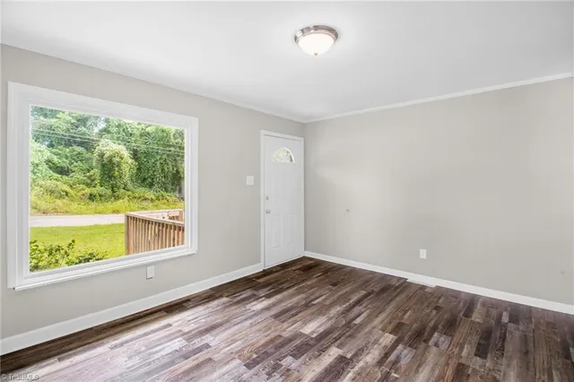 $1,200 | 305 Short Avenue, Madison, NC 27025