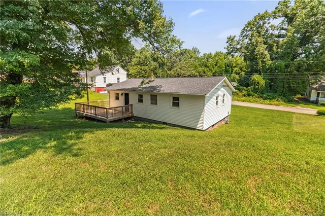 $1,200 | 305 Short Avenue, Madison, NC 27025