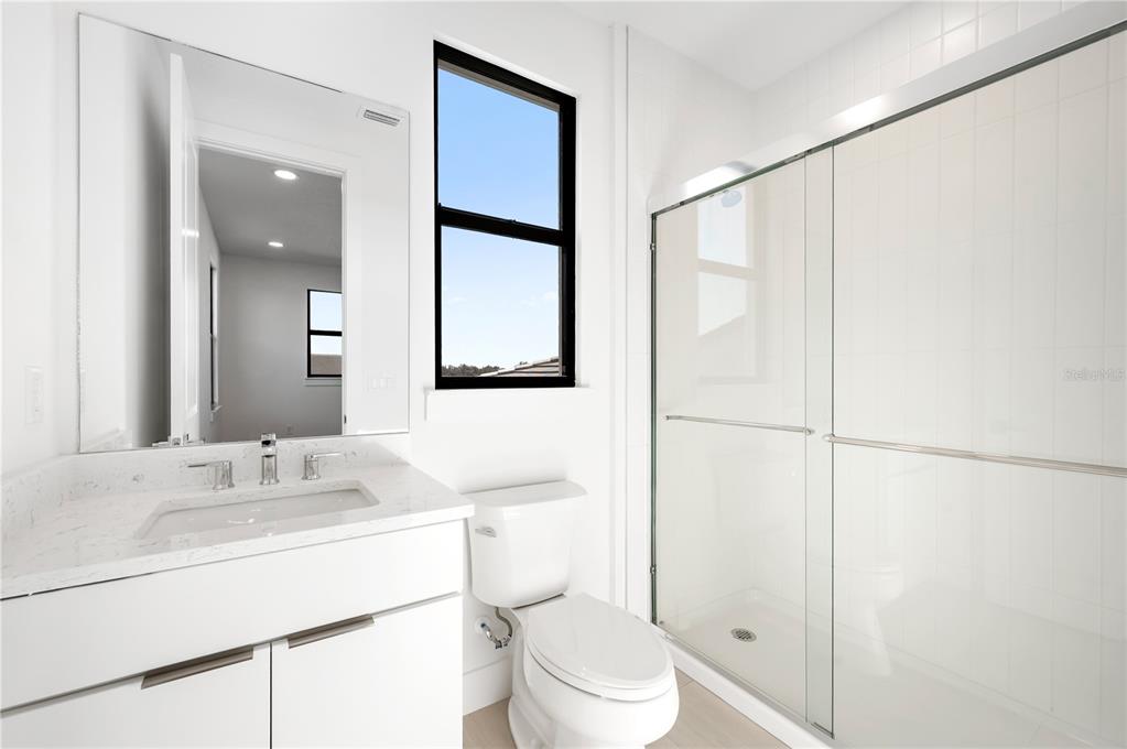 2592 Waterfront Circle Sarasota, FL 34240 - Photo 25 of 42