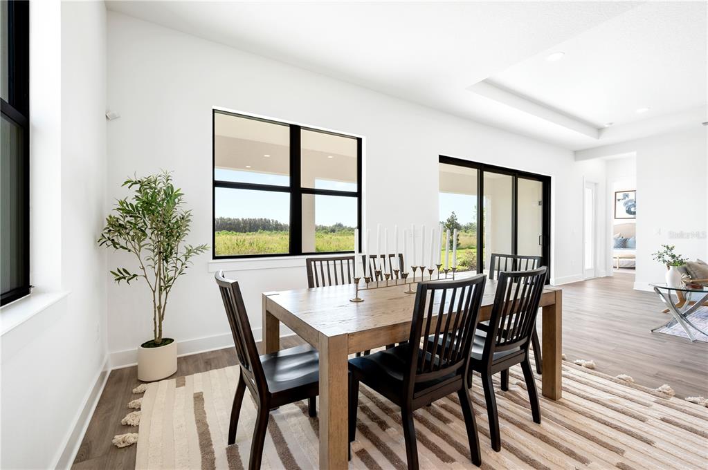 2592 Waterfront Circle Sarasota, FL 34240 - Photo 9 of 42