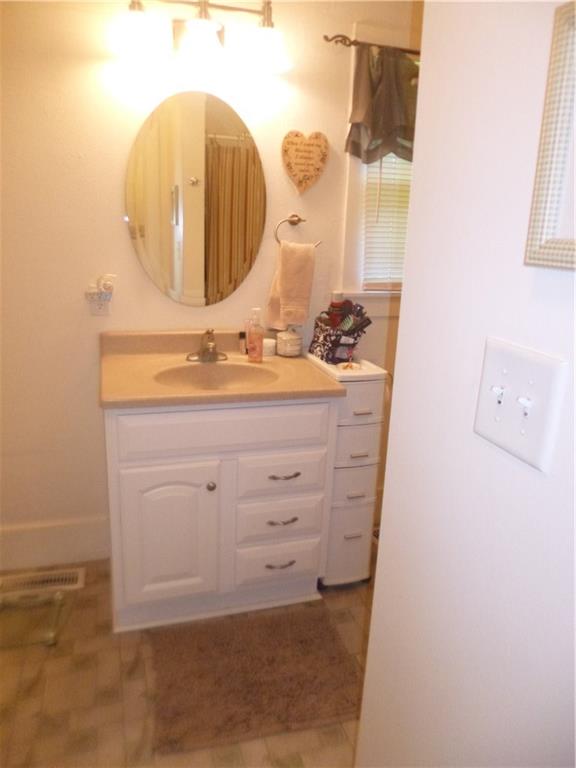 231 Franklin Street Pendleton, IN 46064 - Photo 14 of 16 Gallery Image 14