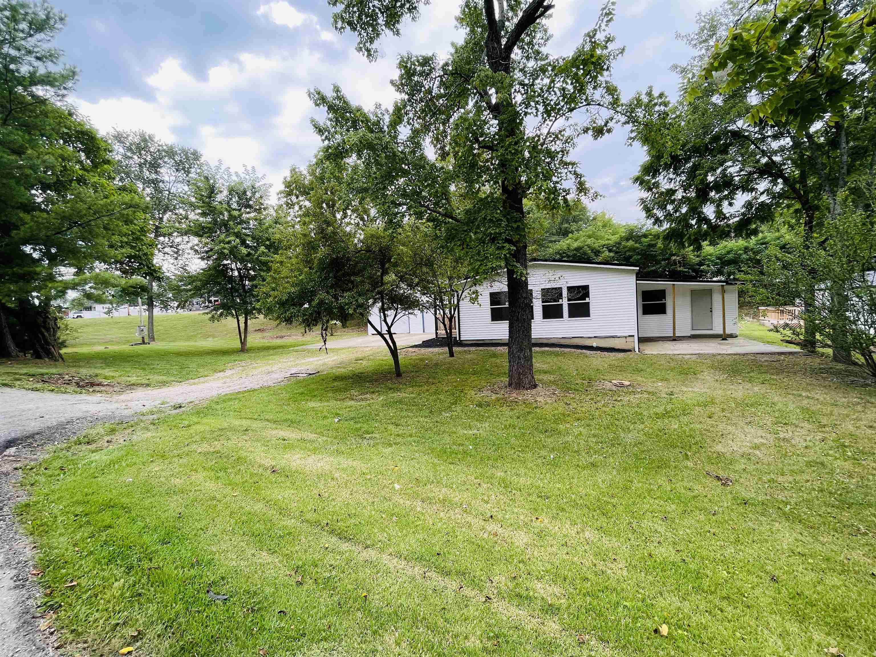 5927 Hicks Road Ashland, KY 41102 - Photo 37 of 39 Gallery Image 37