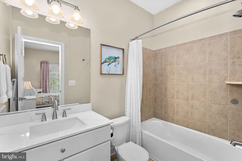 $1,500,000 | 17219 Westfield Place, Hamilton, VA 20158