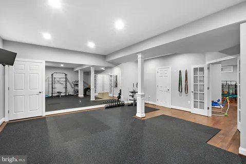 $1,500,000 | 17219 Westfield Place, Hamilton, VA 20158