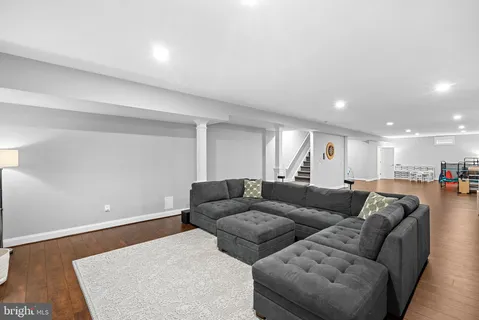 $1,500,000 | 17219 Westfield Place, Hamilton, VA 20158