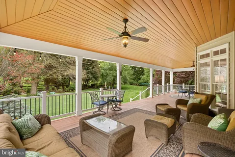 $1,500,000 | 17219 Westfield Place, Hamilton, VA 20158