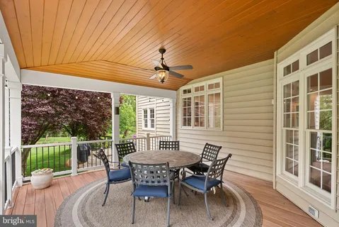 $1,500,000 | 17219 Westfield Place, Hamilton, VA 20158