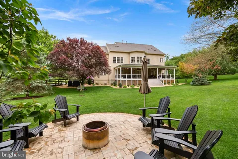 $1,500,000 | 17219 Westfield Place, Hamilton, VA 20158