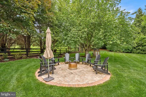 $1,500,000 | 17219 Westfield Place, Hamilton, VA 20158