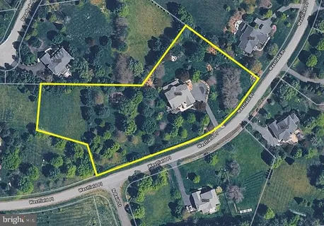$1,500,000 | 17219 Westfield Place, Hamilton, VA 20158