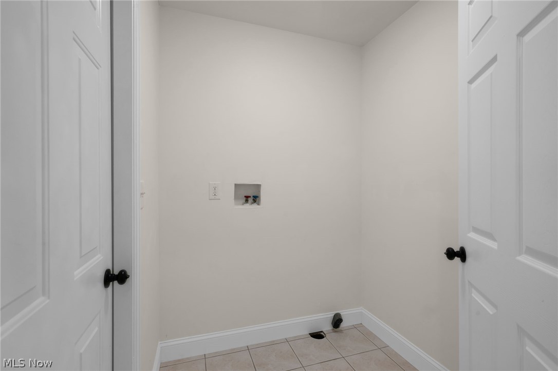 623 Bridgeview Avenue Chester, WV 26034 - Photo 15 of 47 Laundry room