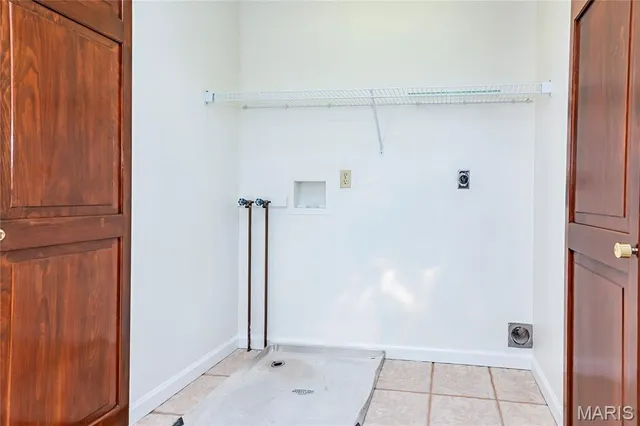 $495,000 | 5137 Carriage Trace Drive, St. Louis, MO 63128