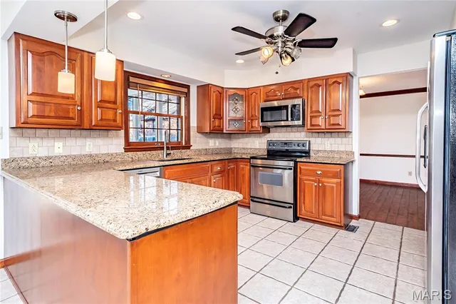 $495,000 | 5137 Carriage Trace Drive, St. Louis, MO 63128