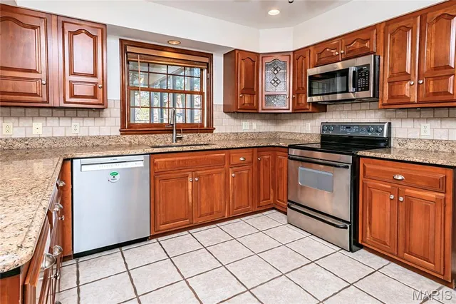 $495,000 | 5137 Carriage Trace Drive, St. Louis, MO 63128