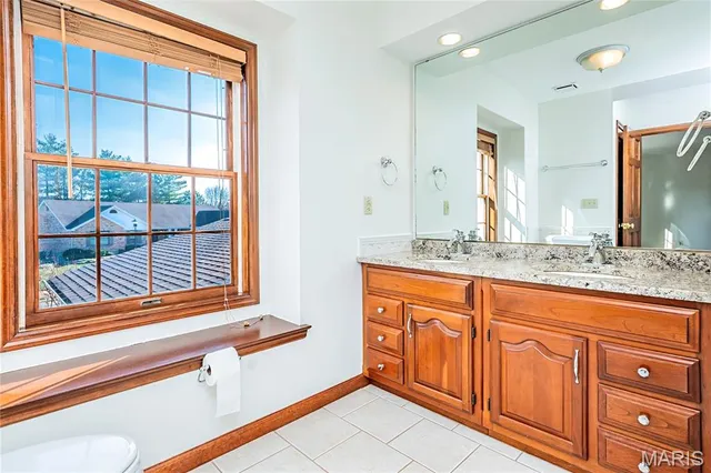 $495,000 | 5137 Carriage Trace Drive, St. Louis, MO 63128