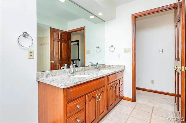 $495,000 | 5137 Carriage Trace Drive, St. Louis, MO 63128