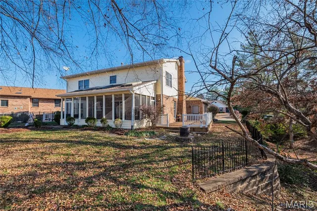 $495,000 | 5137 Carriage Trace Drive, St. Louis, MO 63128