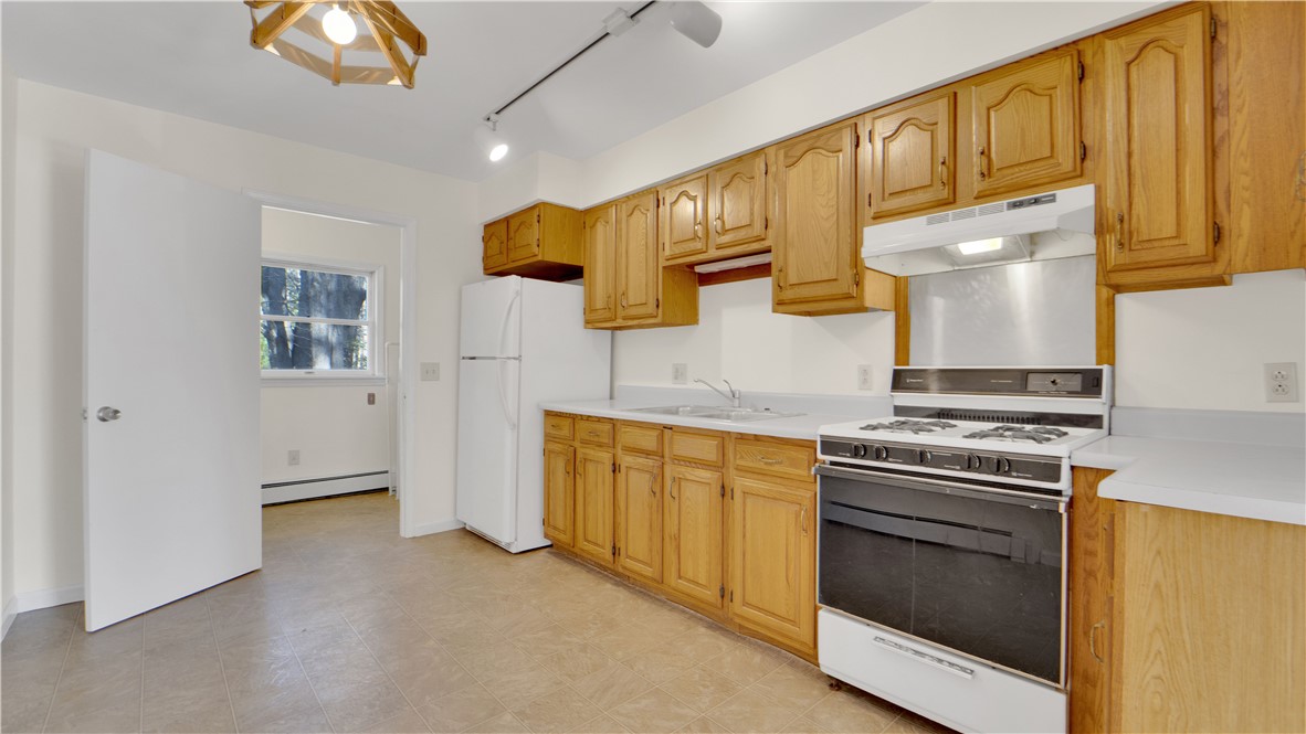 392 Skuse Road Phelps, NY 14456 - Photo 5 of 23