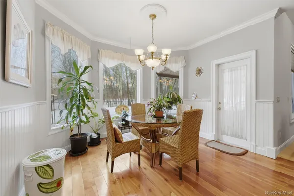 $1,150,000 | 6 Foxwood Road, New Paltz, NY 12561