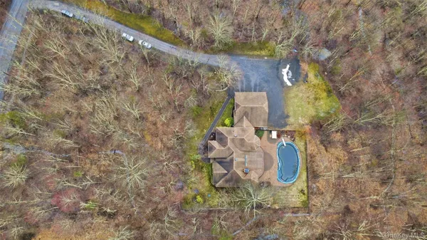 $1,150,000 | 6 Foxwood Road, New Paltz, NY 12561