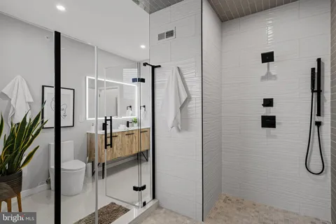 $555,000 | 1611 Germantown Avenue, Philadelphia, PA 19122