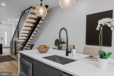 $555,000 | 1611 Germantown Avenue, Philadelphia, PA 19122