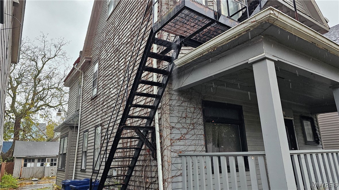 663 Hopkins Street Buffalo, NY 14220 - Photo 3 of 5
