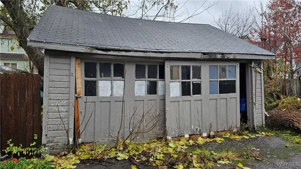 $105,000 | 663 Hopkins Street, Buffalo, NY 14220