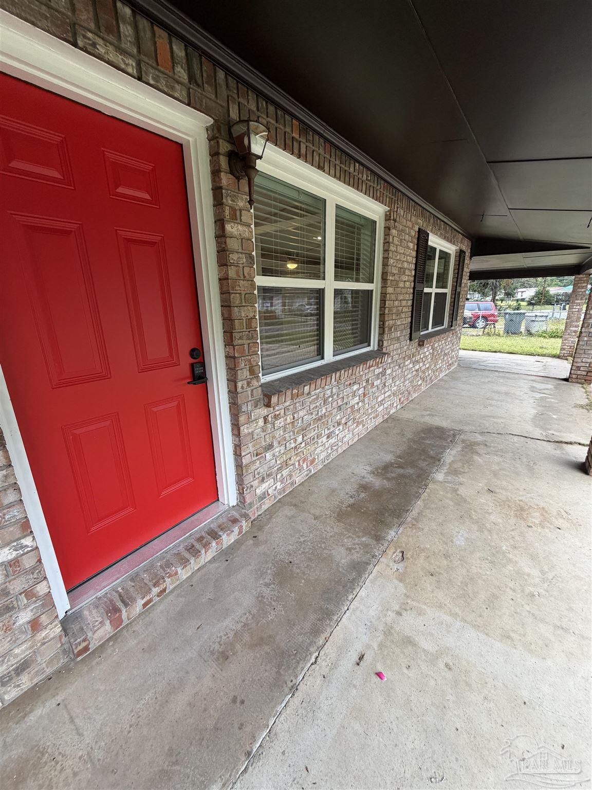 932 Fremont Avenue Pensacola, FL 32505 - Photo 2 of 16