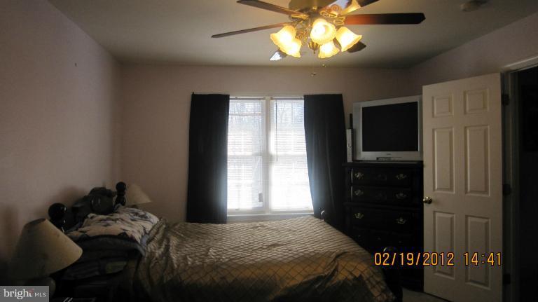 Bedroom (Master)