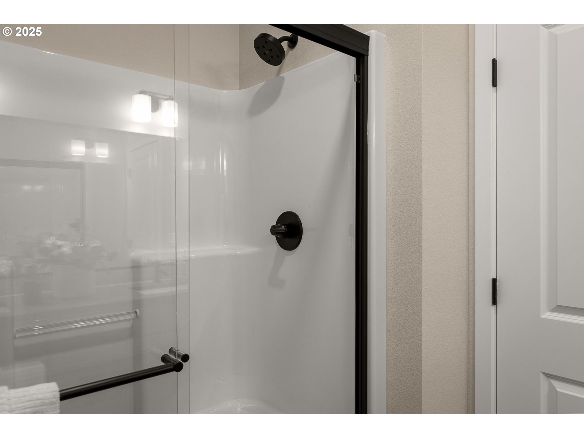 5145 Southeast Davis Road Hillsboro, OR 97123 - Photo 23 of 31