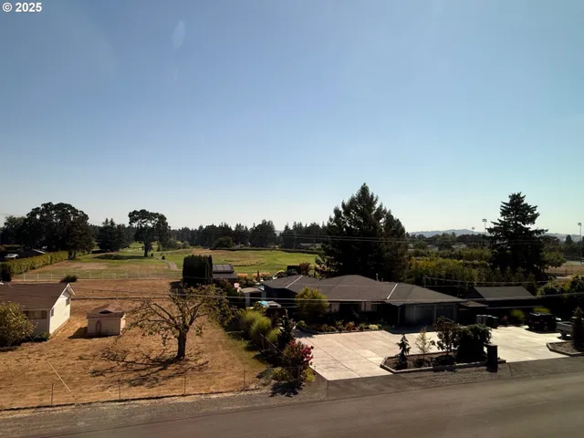 $479,500 | 5145 Southeast Davis Road, Hillsboro, OR 97123