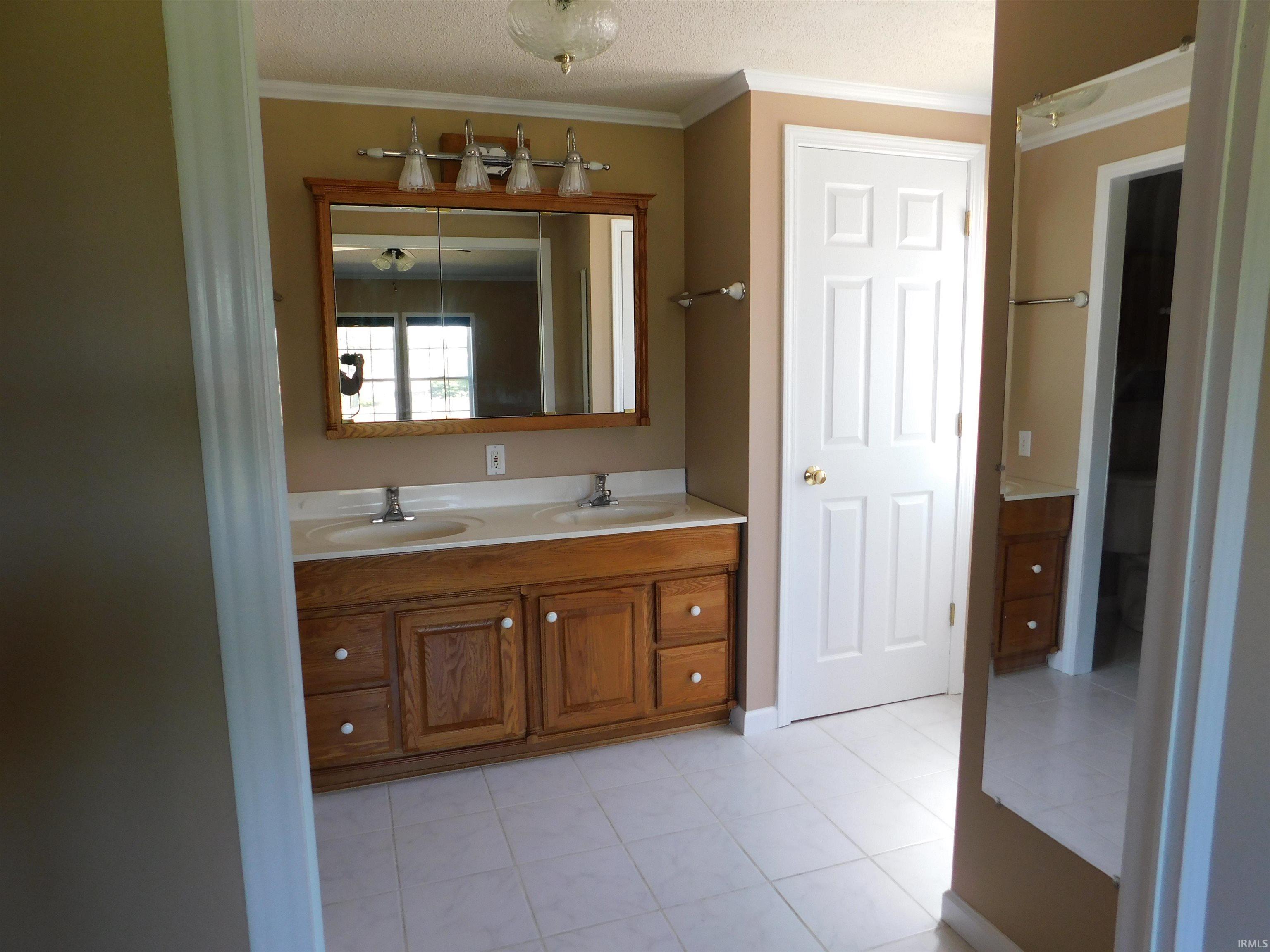 6139 West Ratliff Road Bloomington, IN 47404 - Photo 4 of 24