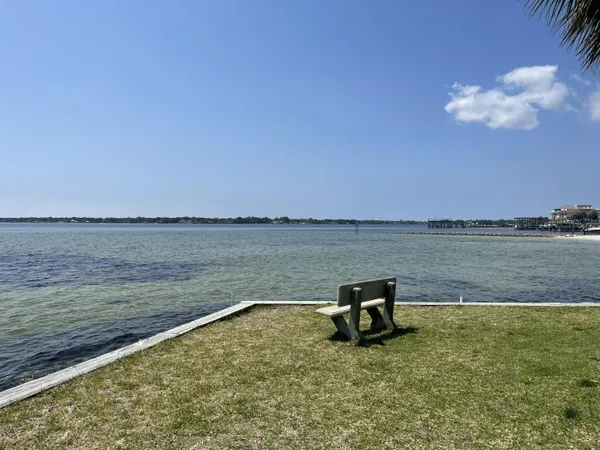 $165,000 | 101 Old Ferry Road, Unit 4C, Shalimar, FL 32579