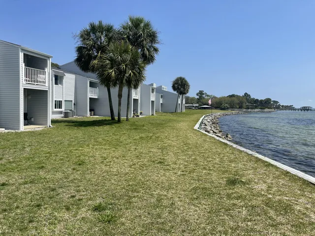$165,000 | 101 Old Ferry Road, Unit 4C, Shalimar, FL 32579