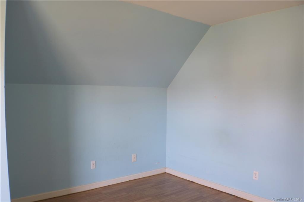 619 Rutherford Road, Unit 20 Marion, NC 28752 - Photo 16 of 23 Gallery Image 16