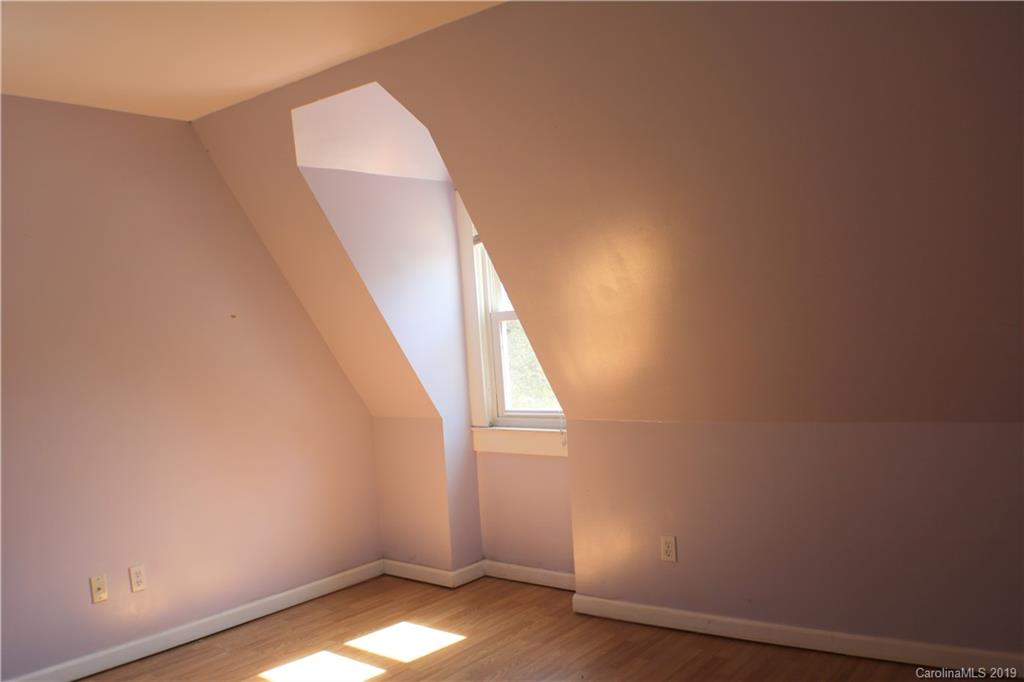 619 Rutherford Road, Unit 20 Marion, NC 28752 - Photo 19 of 23 Gallery Image 19