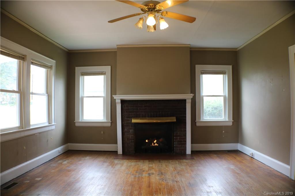 619 Rutherford Road, Unit 20 Marion, NC 28752 - Photo 3 of 23 Gallery Image 3
