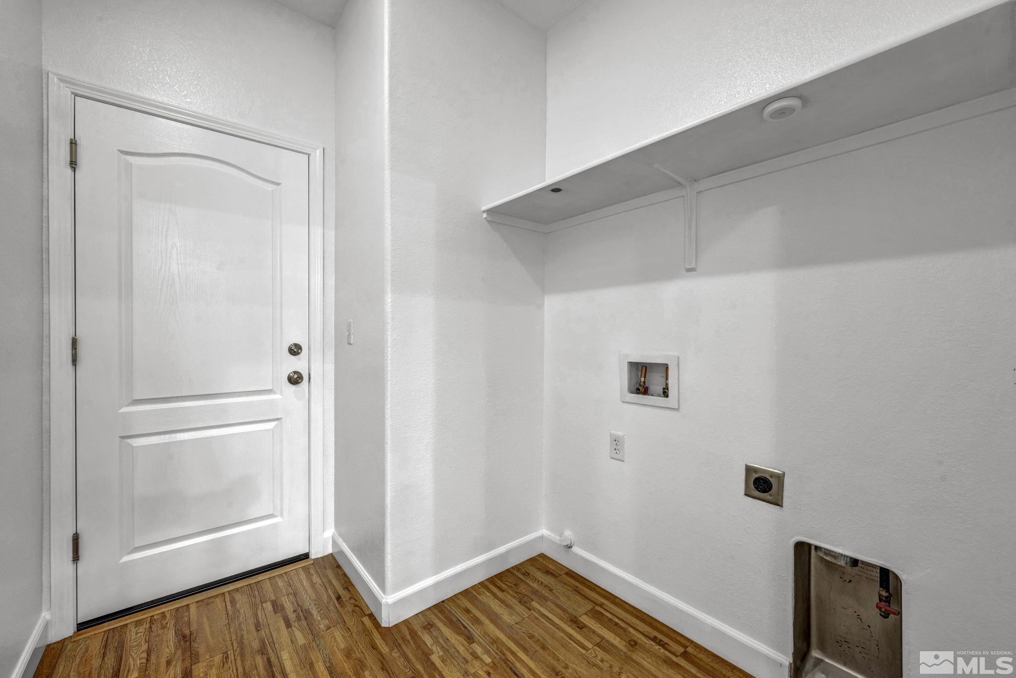 11275 Torino Way Reno, NV 89521 - Photo 25 of 37 a view of an empty room