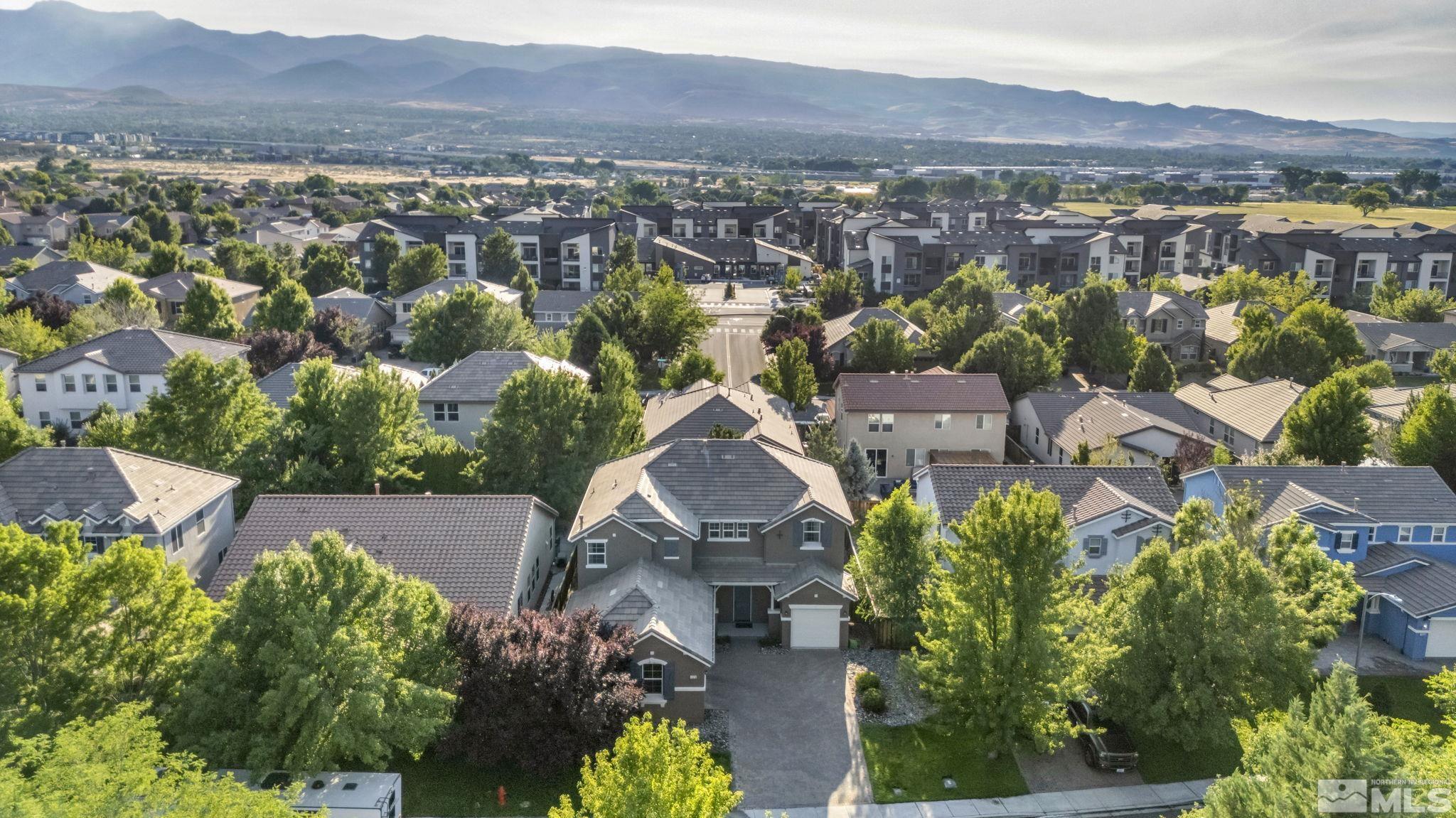 11275 Torino Way Reno, NV 89521 - Photo 32 of 37 an aerial view of residential houses and outdoor space