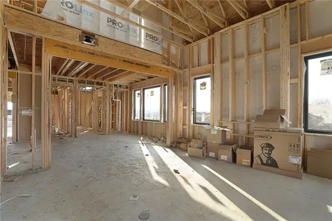 $653,000 | 17806 West 96th Street, Lenexa, KS 66219