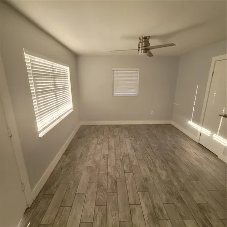 $2,400 | 409 South Lakeland Avenue, Orlando, FL 32805