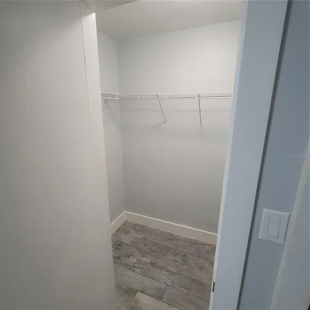 $2,400 | 409 South Lakeland Avenue, Orlando, FL 32805