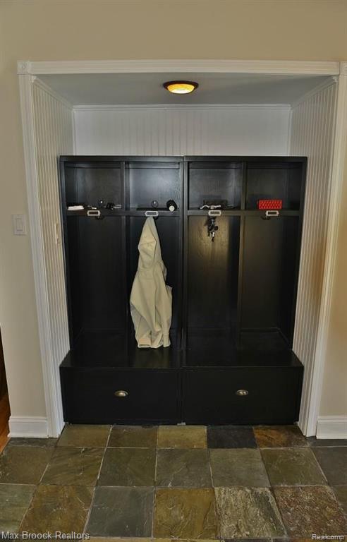 508 Rolling Green Circle Rochester Hills, MI 48309 - Photo 8 of 28 Gallery Image 8