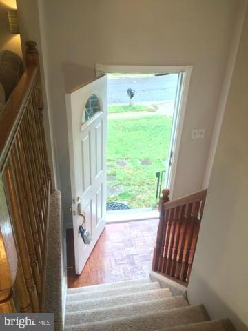 7320 Husky Lane Springfield, VA 22151 - Photo 3 of 30 Interior (General)