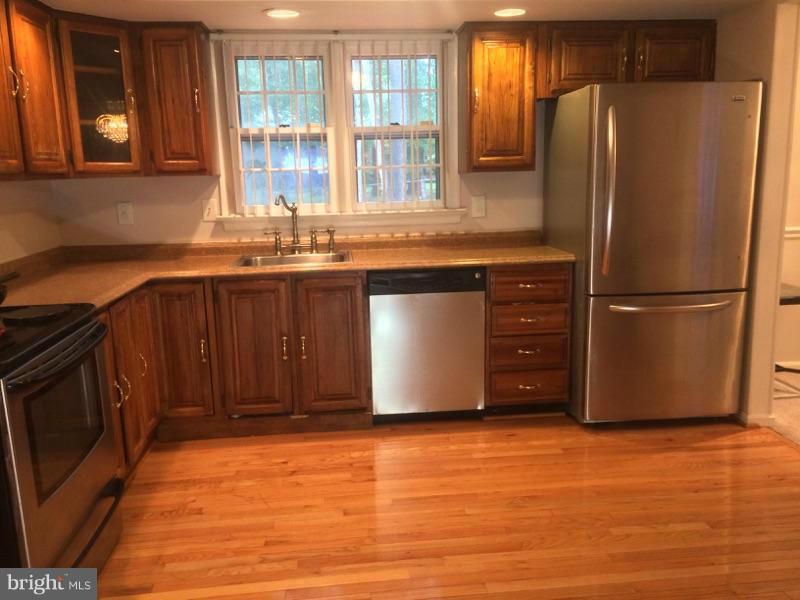 7320 Husky Lane Springfield, VA 22151 - Photo 5 of 30 Kitchen