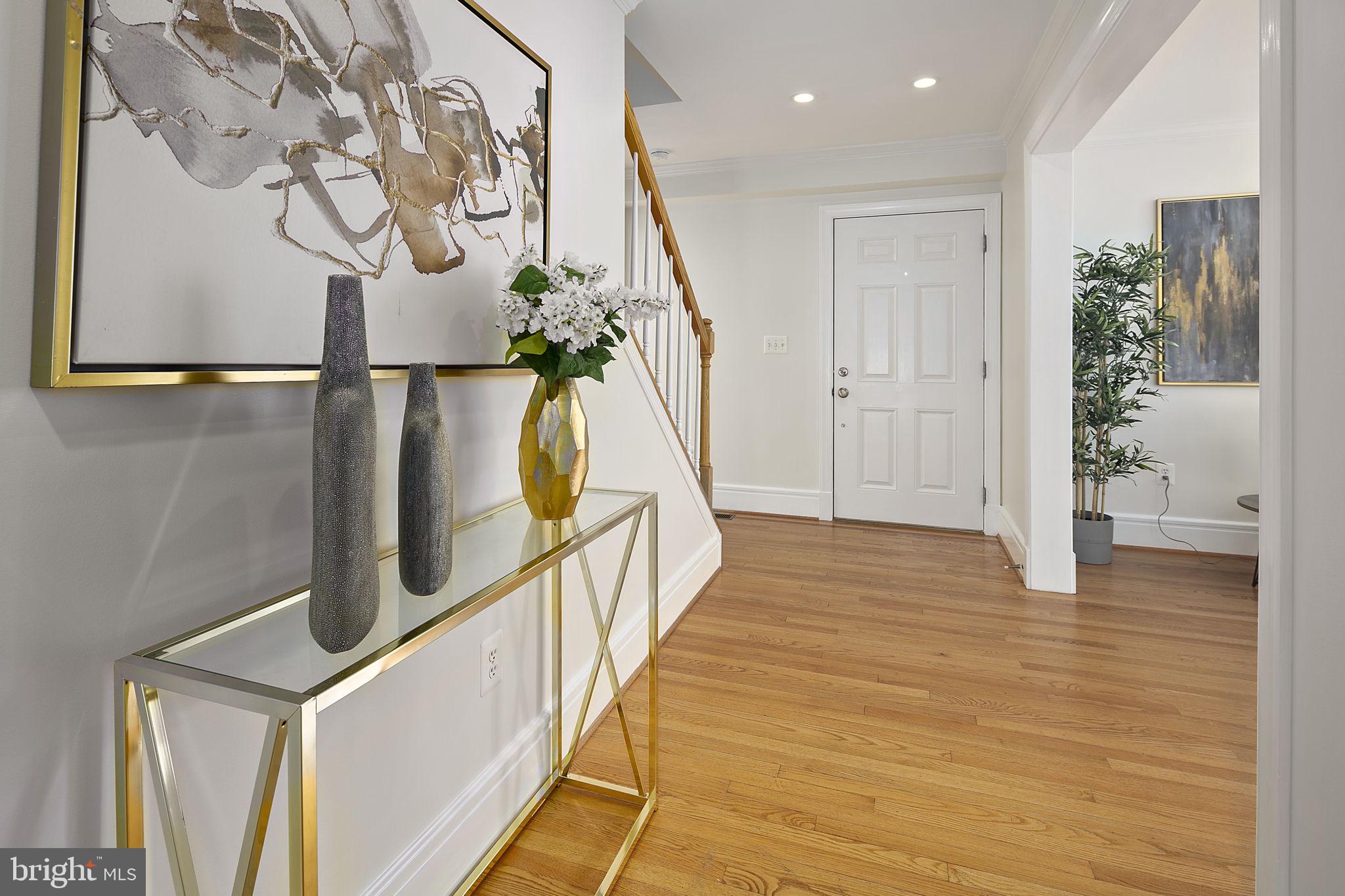 6203 Foxcroft Road Alexandria, VA 22307 - Photo 9 of 50 Gallery Image 9