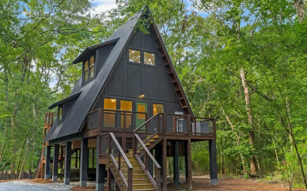 $325,000 | 493 Choctawhatchee River Road, Ponce de Leon, FL 32455