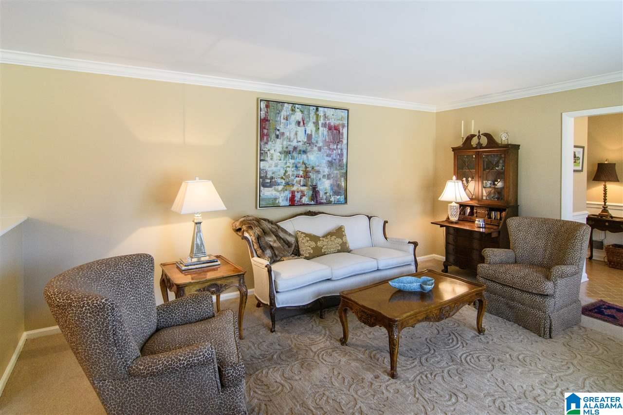 1817 Post Oak Road Vestavia Hills, AL 35216 - Photo 7 of 50